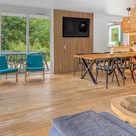Nydelig Hus Med 4 Soverom I Feriehus *