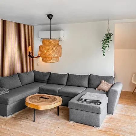 Nydelig Hus Med 4 Soverom I * Oksbøl