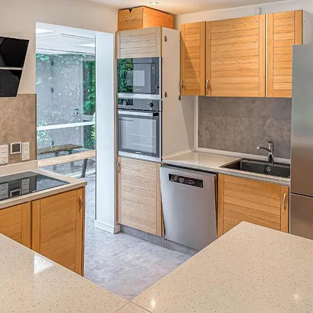 4 Bedroom Beautiful In * Oksbøl