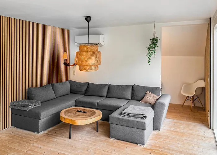 4 Bedroom Beautiful In * Oksbøl