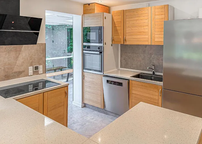 4 Bedroom Beautiful In * Oksbøl