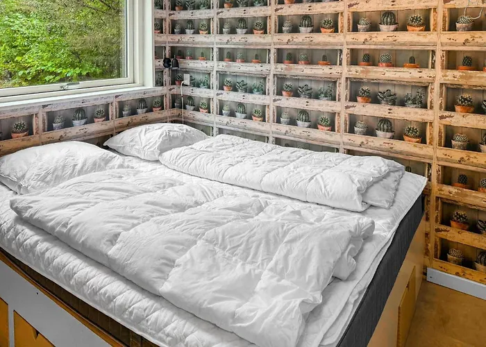 4 Bedroom Beautiful In Oksbøl